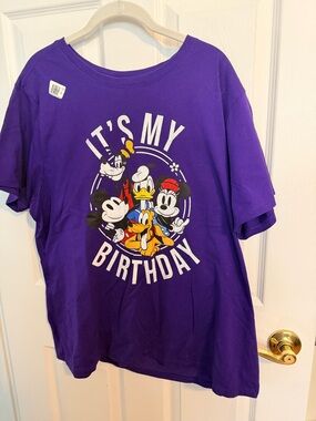 Disney Purple "It's My Birthday"  T‑Shirt size jwomens XXL